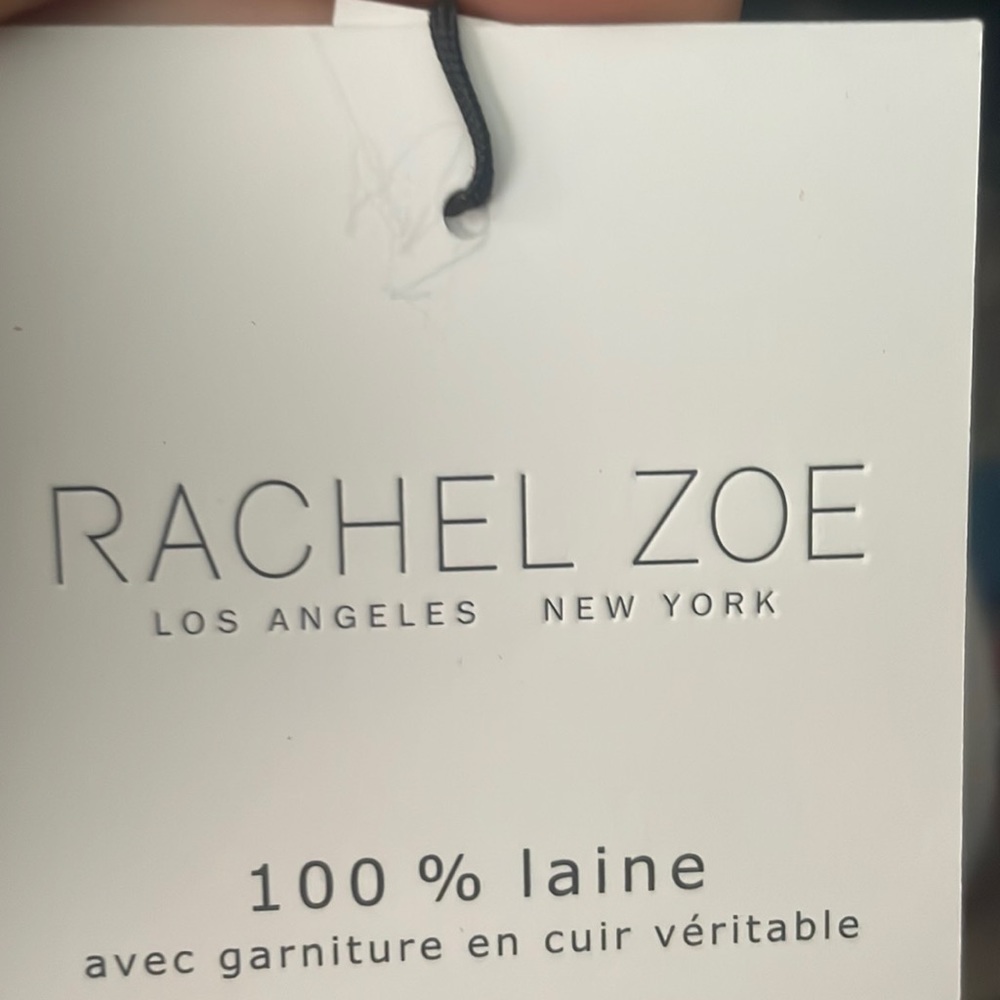 Adjustable fit 100 % wool hat